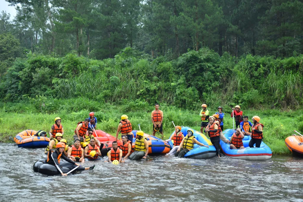 sungai badeng songgon