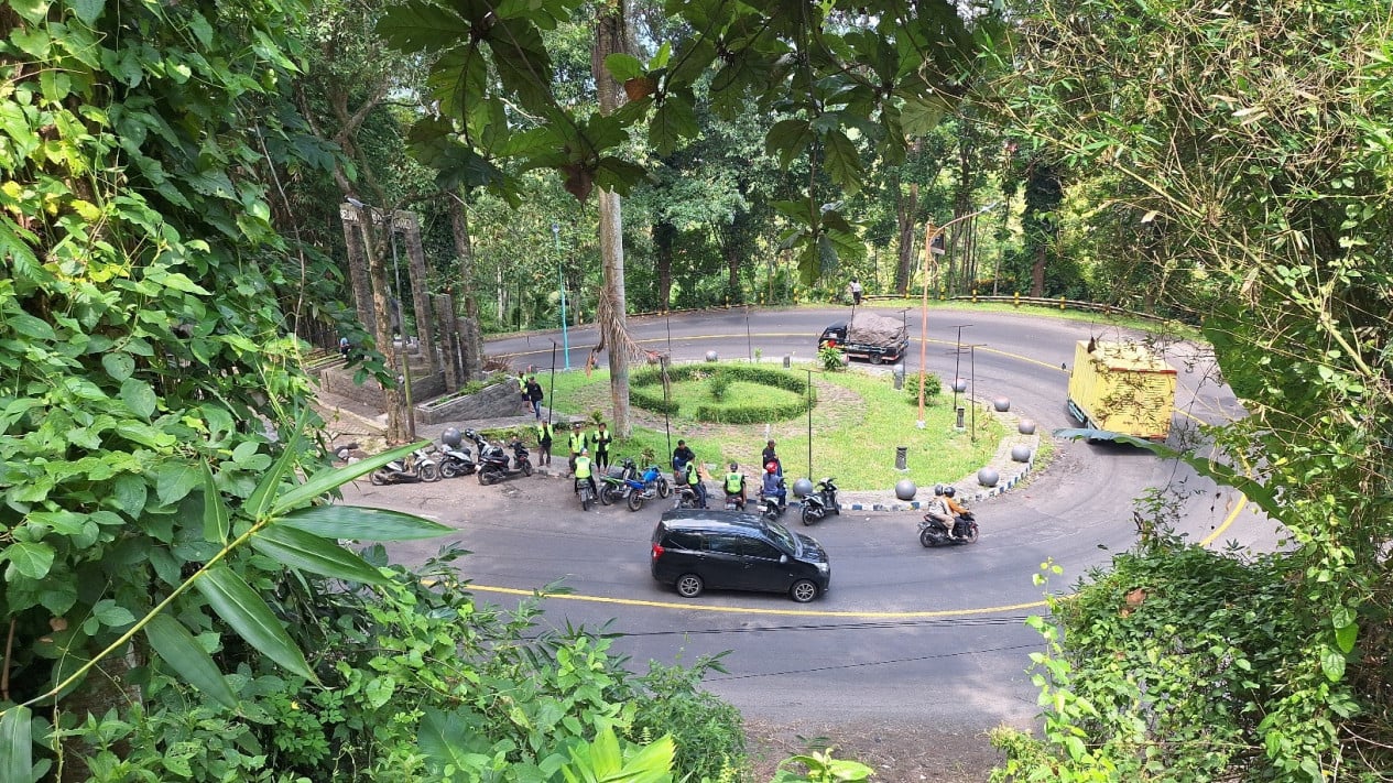 Penutupan Total Jalur Gumitir