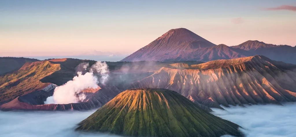 Spot sunrise Bromo
