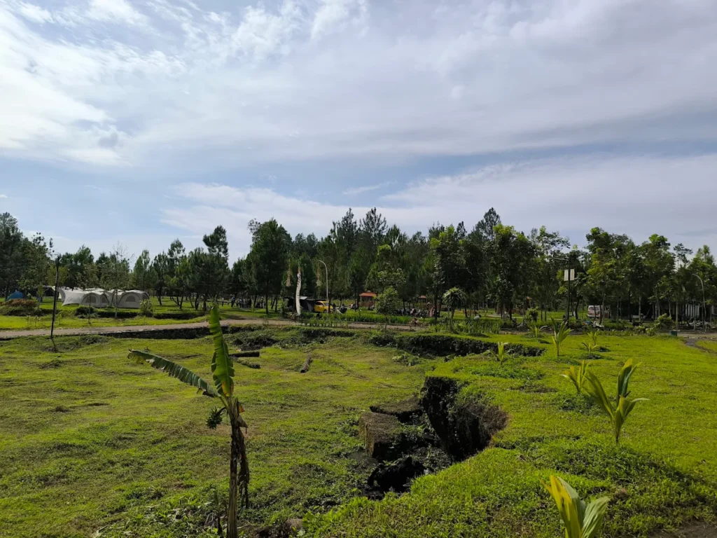 wisata gerbang raung 